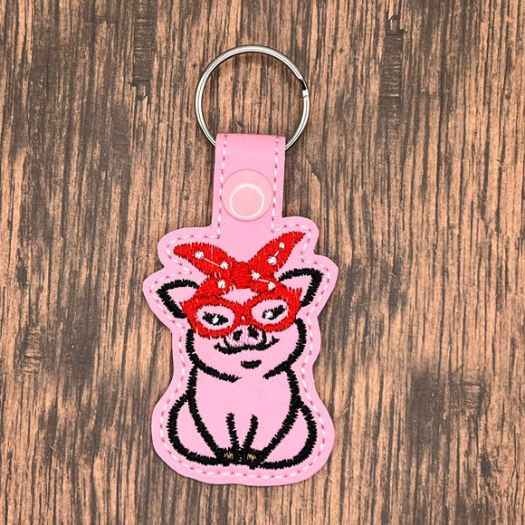 ITH Digital Embroidery Pattern for Head Band Glasses Pig Snap Tab / Key Chain, 4X4 Hoop
