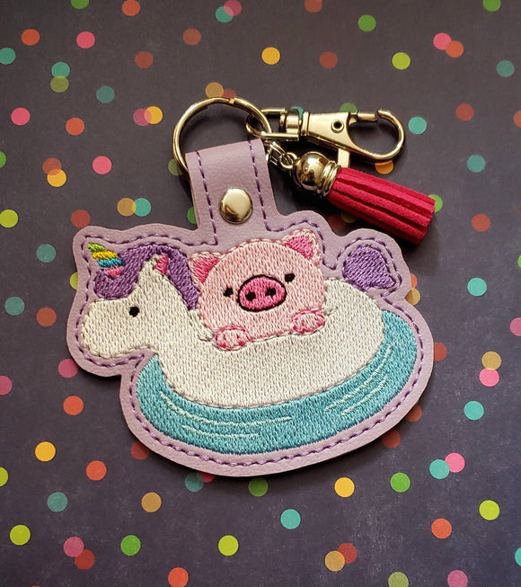 ITH Digital Embroidery Pattern for Pig in Pool Float Snap Tab/ Key Chain, 4X4 Hoop