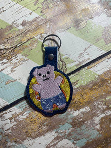 ITH Digital Embroidery Patterns for Pig On Float Snap Tab / Key Chain, 4X4 Hoop