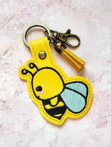 ITH Digital Embroidery Pattern for Bee IV Snap Tab / Key Chain, 4X4 Hoop