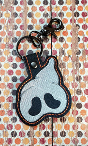 ITH Digital Embroidery Pattern for Ghost Mask Snap Tab / Key Chain, 4X4 Hoop