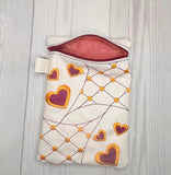 ITH Digital Embroidery Pattern for Netted Heart 5X7 Tall Lined Zipper Bag. 5X7 Hoop