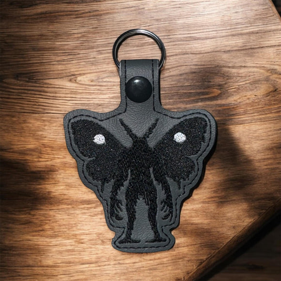 ITH Digital Embroidery Pattern for Mothman 1 Snap Tab / Keychain, 4X4 Hoop