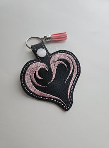 ITH Digital Embroidery Pattern for Heart 6 Snap Tab / Keychain, 4X4 Hoop