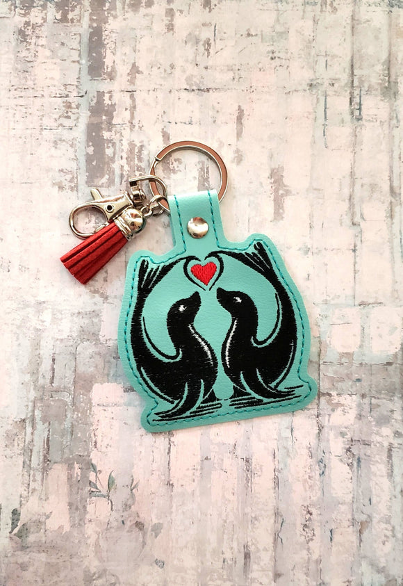 ITH Digital Embroidery Pattern for Seals in Love Snap Tab / Keychain, 4X4 Hoop