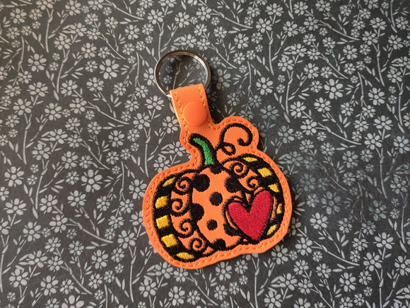 ITH Digital Embroidery Pattern for Pumpkin Love Patch Snap Tab / Keychain, 4X4 Hoop