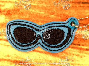 ITH Digital Embroidery Pattern For Avs Sun Glasses Zipper Pull, 4X4 Hoop
