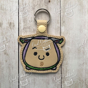 ITH Digital Embroidery Pattern for T-sum Buzz Snap Tab/Key Chain, 4X4 Hoop