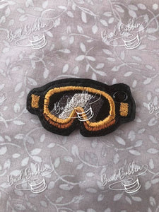 ITH Digital Embroidery Pattern for AV's Goggle Zipper Pull, 4X4 Hoop