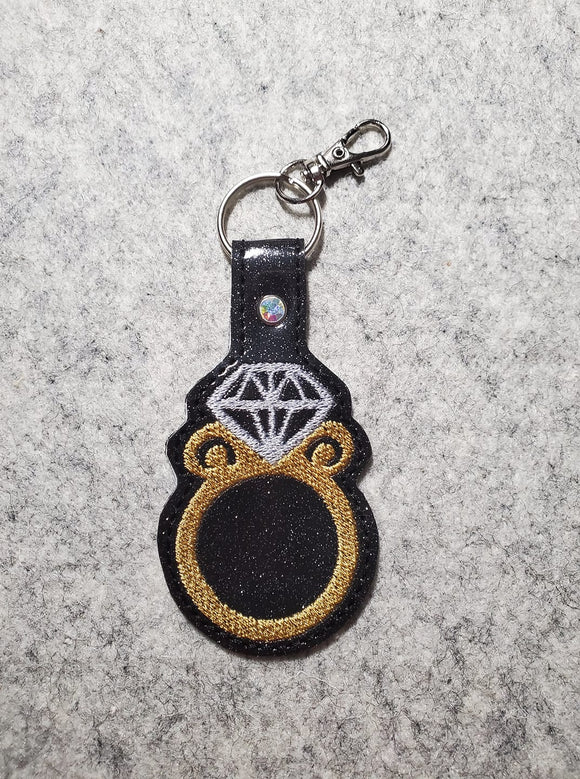 ITH Digital Embroidery Pattern for Diamond Ring Snap Tab / Key Chain, 4X4 Hoop