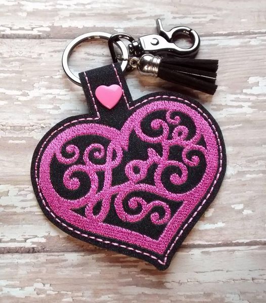 ITH Digital Embroidery Pattern for Filigree Love Snap Tab / Keychain, 4X4 Hoop