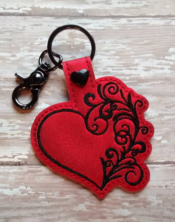 ITH Digital Embroidery Pattern for Side Swirl Heart Snap Tab / Keychain, 4X4 Hoop