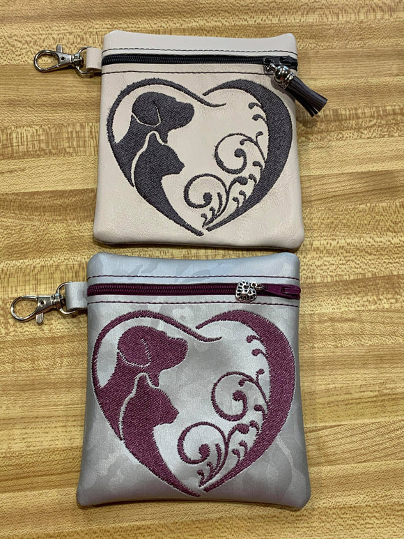 ITH Digital Embroidery Pattern for Dog Cat Heart Swirl Cash Card Tall 4.5 X 5 Zip Pouch, 5X7 Hoop