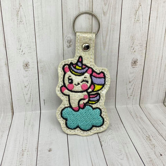 ITH Digital Embroidery Pattern for Unicorn on Cloud Snap Tab / Keychain, 4X4 Hoop