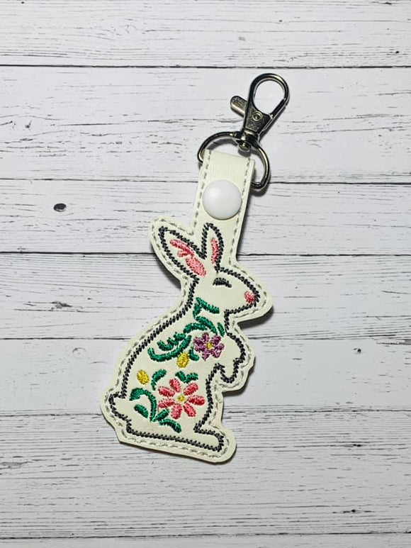 ITH Digital Embroidery Pattern for Floral Bunny Snap Tab / Keychain, 4X4 Hoop