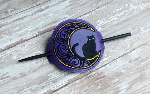 ITH Digital Embroidery Pattern for Filigree Moon Cat Hair Bun Holder, 4X4 Hoop