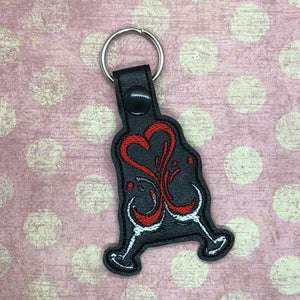 ITH Digital Embroidery Pattern for Heart Wine Cheers I Snap Tab / Key Chain, 4X4 Hoop