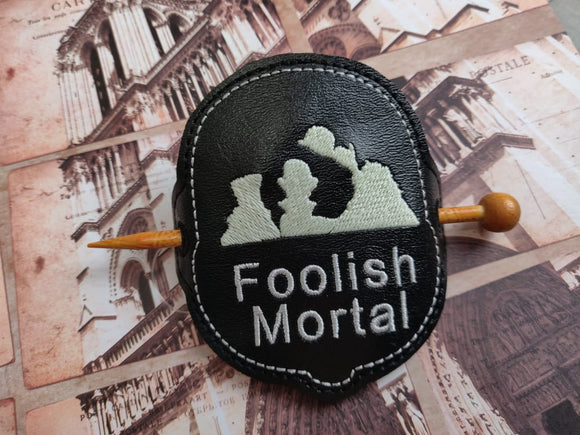 ITH Digital Embroidery Pattern for Hitch Hiking Ghost Hair Bun Holder, 4X4 Hoop