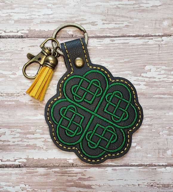 ITH Digital Embroidery Pattern for Celtic Knot Clover Snap Tab / Key Chain, 4X4 Hoop