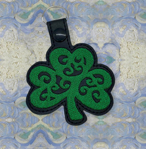 ITH Digital Embroidery Pattern for Filigree Clover Snap Tab / Key Chain, 4X4 Hoop