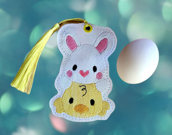 ITH Digital Embroidery Pattern for Bunny on Chick Bookmark, 4X4 Hoop