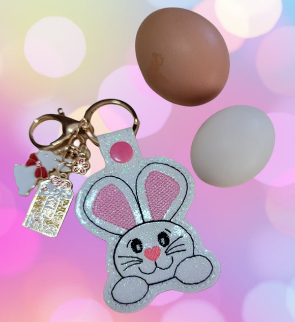 ITH Digital Embroidery Pattern for Cute Bunny Outline Snap Tab / Key Chain, 4X4 Hoop