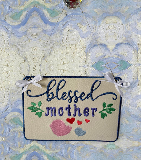 ITH Digital Embroidery Pattern for Blessed Mother with 1 Child 5X7 Sign, 5X7 Hoop