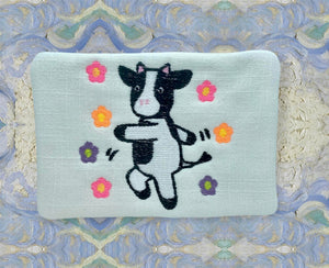 ITH Digital Embroidery Pattern for Dancing Cow 4.25X6.25 Mug Rug in 2 styles, 5X7 Hoop