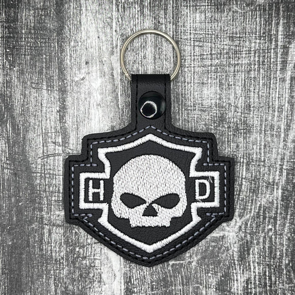 ITH Digital Embroidery Pattern for HD Skull Snap Tab / Key Chain, 4X4 Hoop