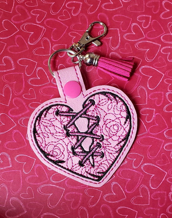 ITH Digital Embroidery Pattern for Mend A Broken Heart Snap Tab / Key Chain, 4X4 Hoop