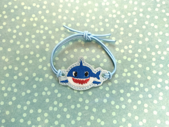 ITH Digital Embroidery Pattern for Bracelet Charm Daddy Shark, 2X2 Hoop