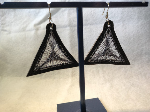 ITH Digital Embroidery Pattern for Triangle Starburst Earrings, 4X4 Hoop