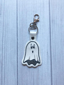 ITH Embroidery Pattern For Lil Ghost Snap Tab / Key Chain, 4X4 Hoop