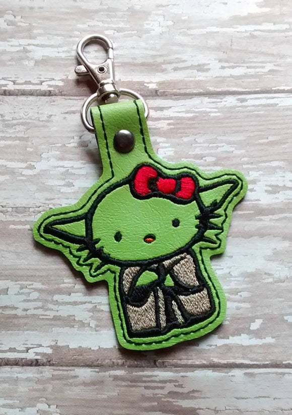 ITH Digital Embroidery Pattern For Cat in Wise Green Guy Costume Snap Tab / Key Chain, 4X4 Hoop