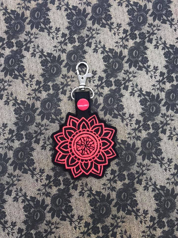 ITH Digital Embroidery Pattern for Carissas Mandala Snap Tab / Key Chain, 4X4 Hoop