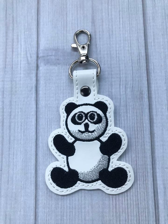 ITH Digital Embroidery Pattern For Panda Bear Snap Tab / Key Chain, 4X4 Hoop