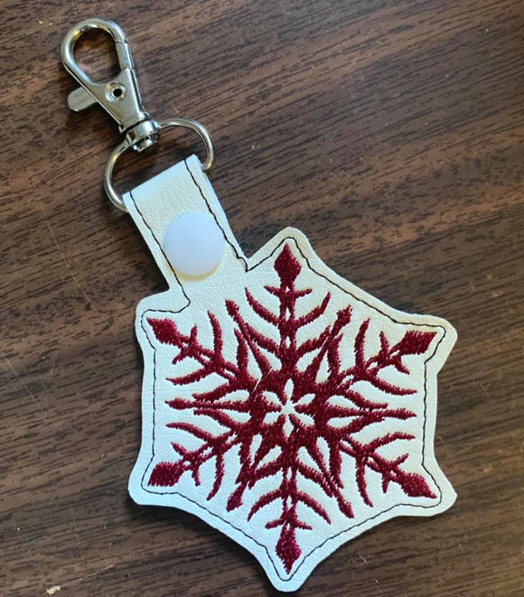 ITH Digital Embroidery Pattern For Snowflake III Snap Tab / Key Chain, 4X4 Hoop