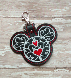 ITH Digital Embroidery Pattern for MM Filigree with Heart Snap Tab / Key Chain, 4X4 Hoop