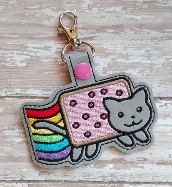 ITH Digital Embroidery Pattern for Poptart Cat Snap Tab / Key Chain, 4X$ Hoop