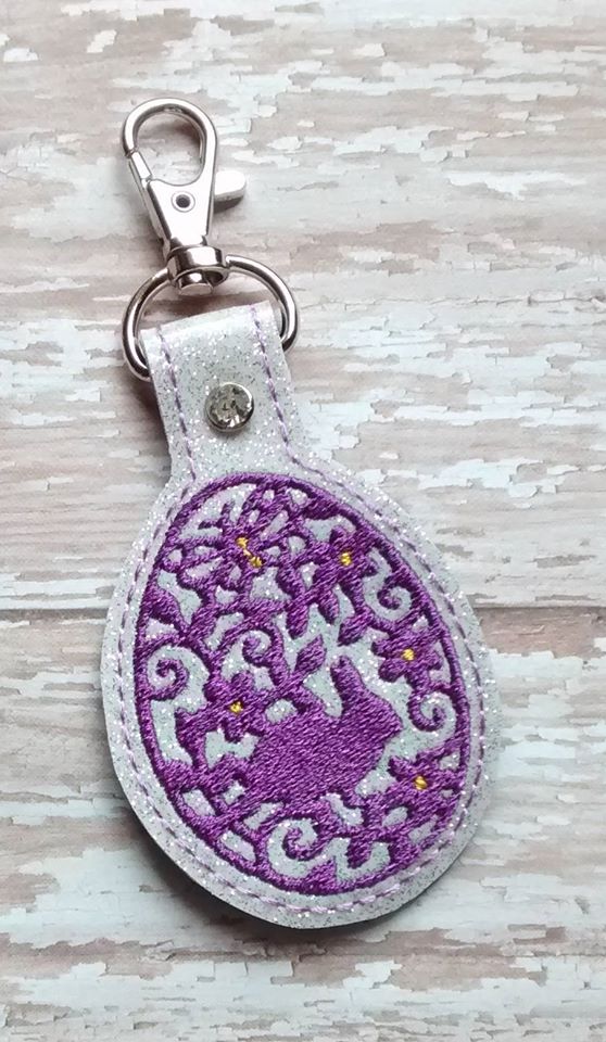 ITH Digital Embroidery Pattern for Rabbit Filigree Egg Snap Tab / Key Chain, 4X4 Hoop