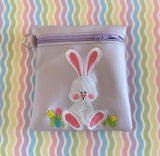 ITH Digital Embroidery Pattern for Sitting Bunny Cash/Card 5X4.5 Tall Zip Pouch, 5X7 Hoop