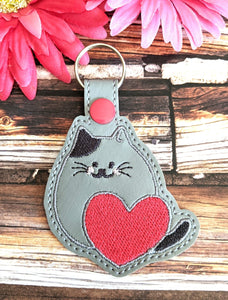 ITH Digital Embroidery Pattern for Chubby Kitty Heart Snap Tab / Keychain, 4X4 Hoop