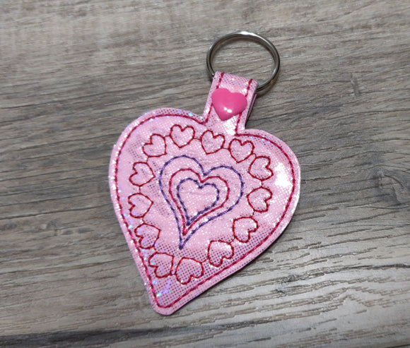 ITH Digital Embroidery Pattern for Hearts in Heart Snap Tab / Key Chain, 4X4 Hoop