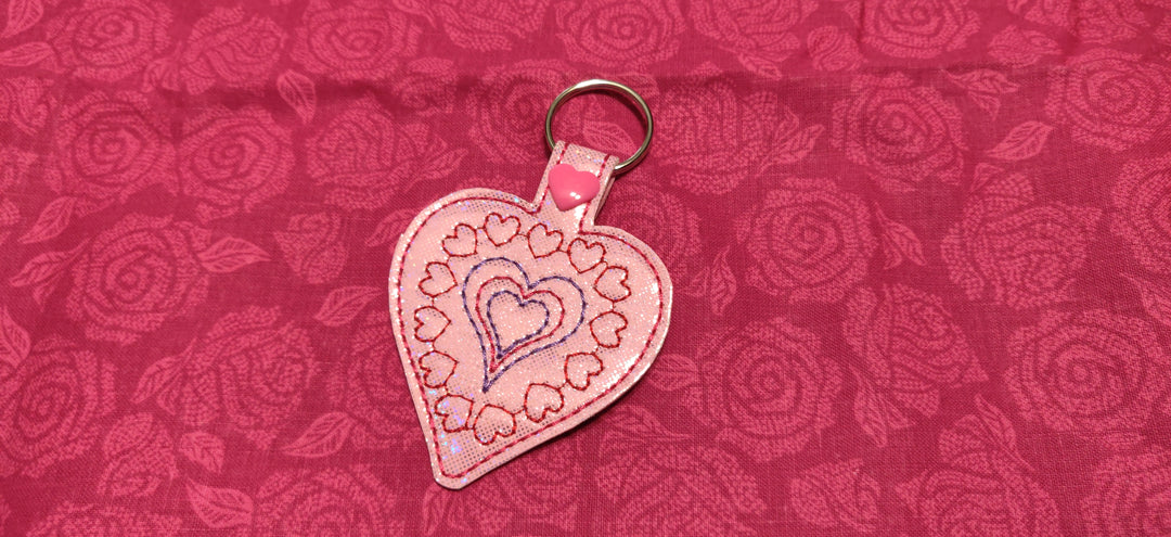 ITH Digital Embroidery Pattern for Hearts in Heart Snap Tab / Key Chai ...