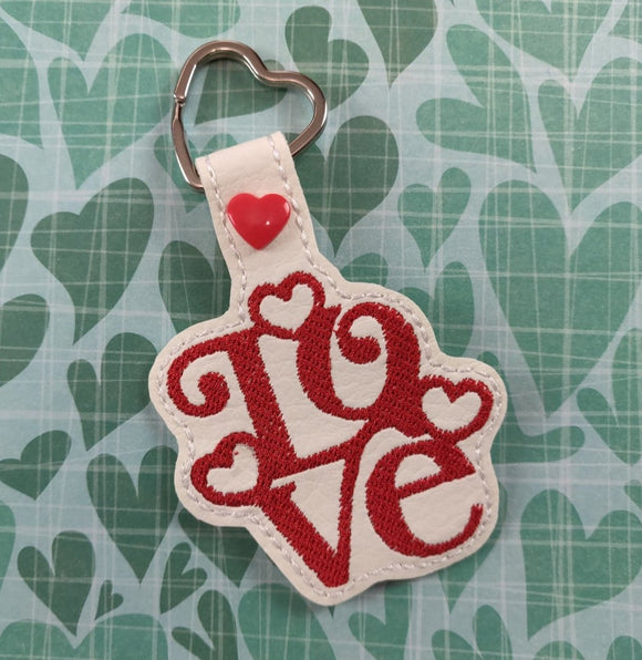 ITH Digital Embroidery Pattern for LOVE with Hearts Snap Tab / Keychain, 4X4 Hoop