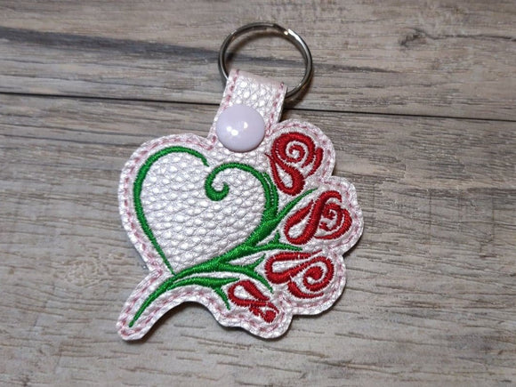 ITH Digital Embroidery Pattern for Heart With Roses Key Chain / Snap Tab