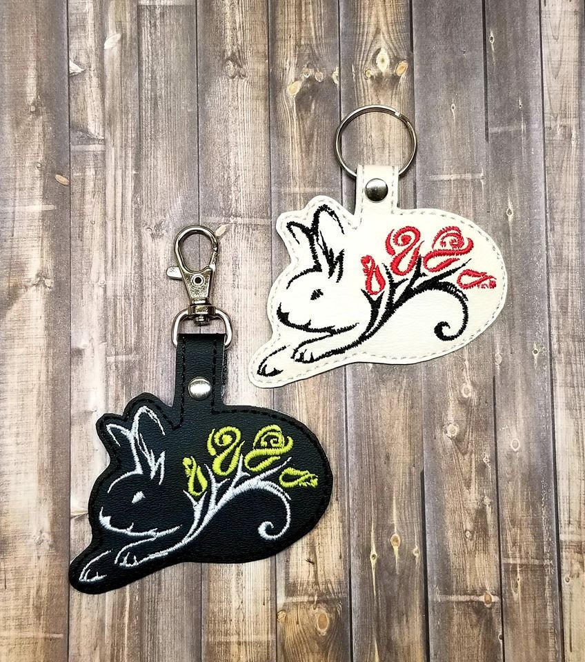 ITH Digital Embroidery Pattern for Bunny With Roses Snap Tab/Key Chain ...