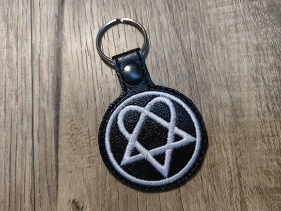 ITH Digital Embroidery Pattern for HIM Band Heartagram Snap Tab / Key Chain