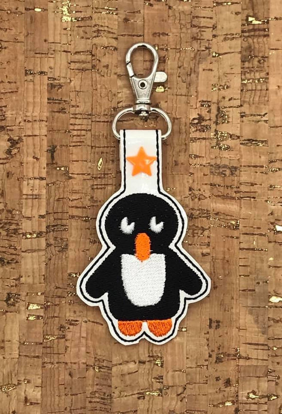 ITH Digital Embroidery Pattern for Lil Penguin Snap Tab / Key Chain, 4x4 hoop