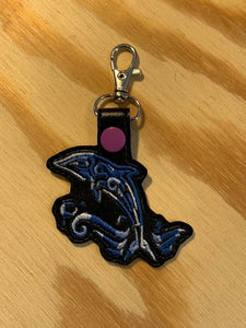 ITH Digital Embroidery Pattern for Tribal Dolphin Snap Tab / Key Chain, 4x4 hoop
